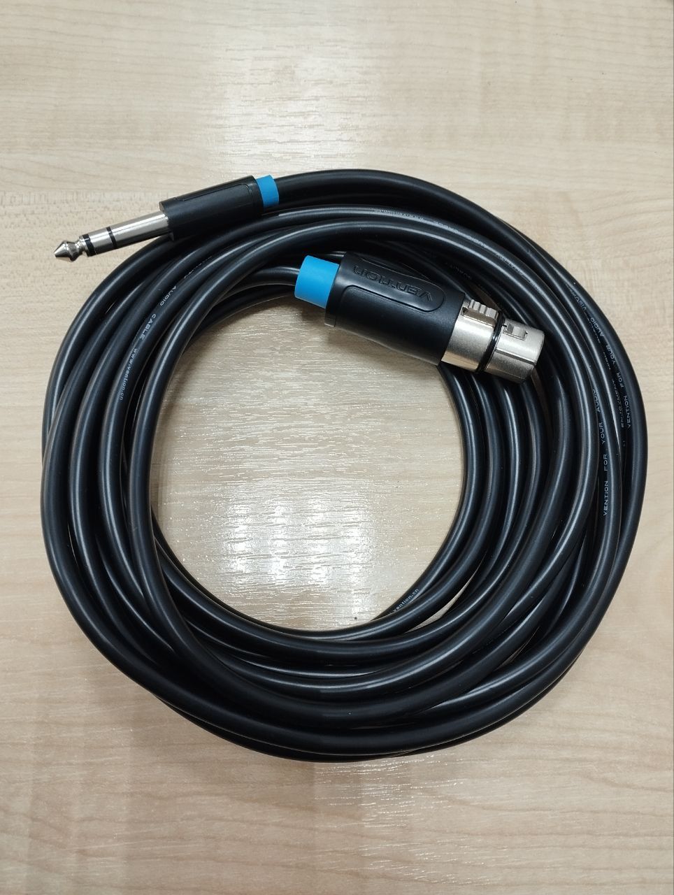 BBEBJ Аудио кабель 6,5мм - XLR Vention длина: 5м, цвет: черный ( Уценка: повреждена упаковка)
